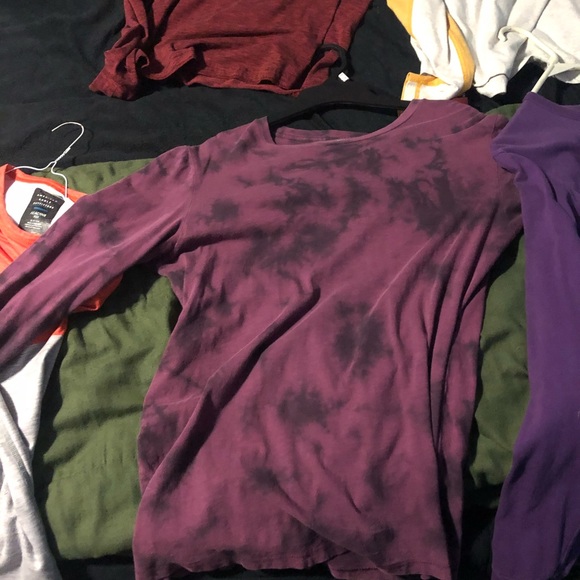 American eagle Tee shirts and long sleeve shirts - Picture 4 of 8